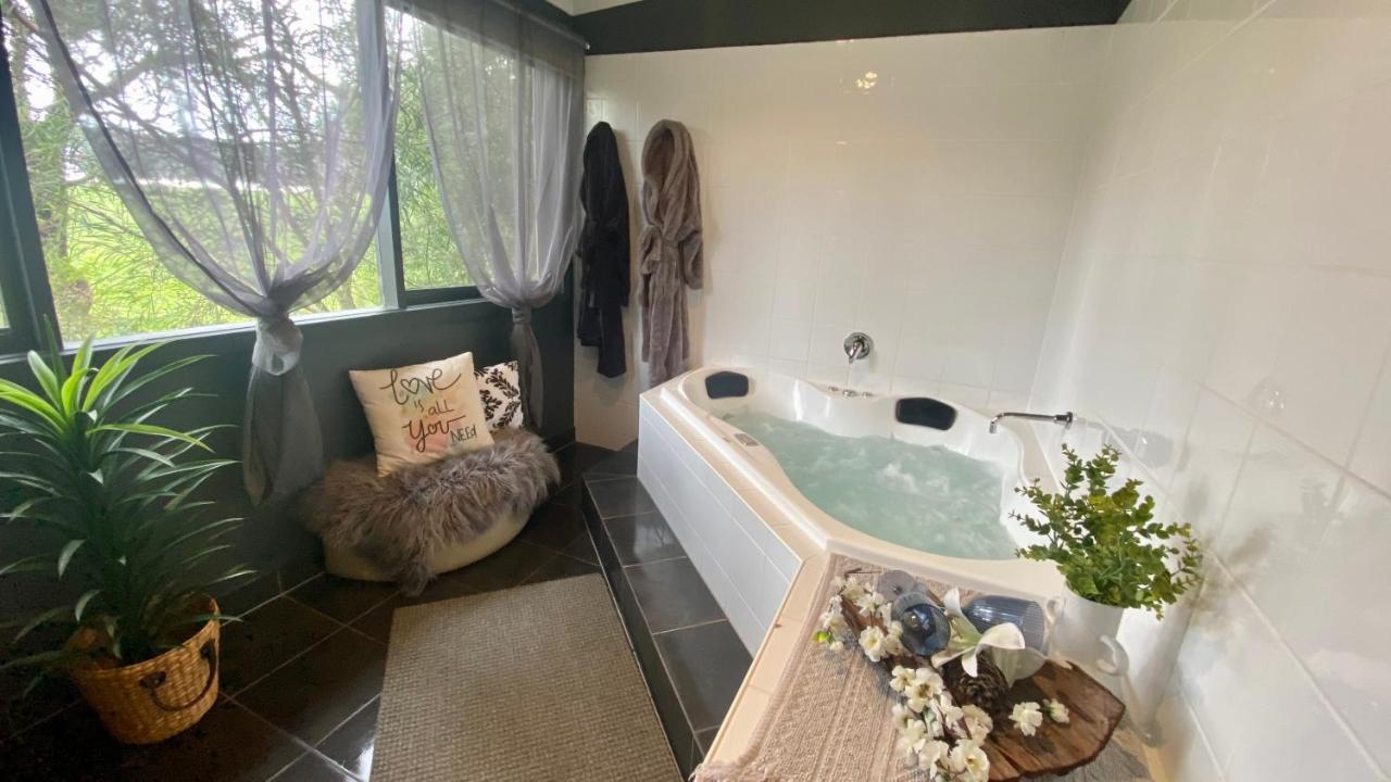 Couple'S Luxury Resort Spa Retreat كاوز المظهر الخارجي الصورة